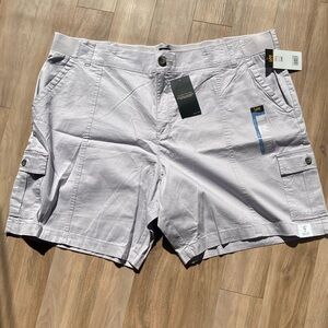 Lee Bermuda short soft flex comfort waistband midrise 9 in inseam 24W